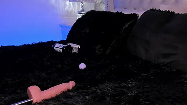 Snapshot of Kev_jenner chatting on March 13, 10:21 pm Kev jenner online show from March 13, 10:21 pm