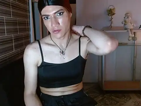 luna grans 777 online show from February 9, 10:00 pm