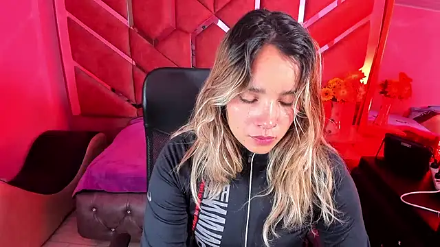 Olivia Fox69 online show from November 7, 2:22 am