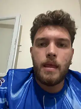 Snapshot of Franso13 chatting on October 17, 11:18 pm Franso13 online show from October 17, 11:18 pm