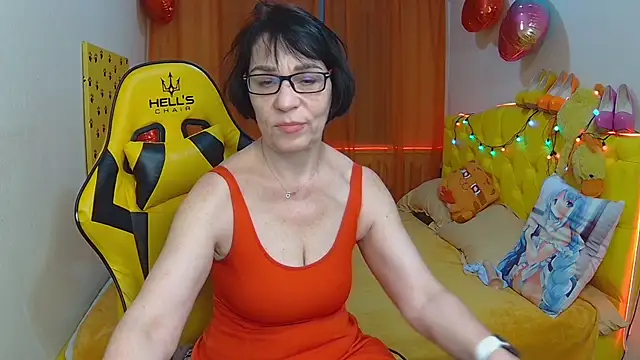 Snapshot of SandraHormas chatting on March 9, 5:17 pm SandraHormas online show from March 9, 5:17 pm