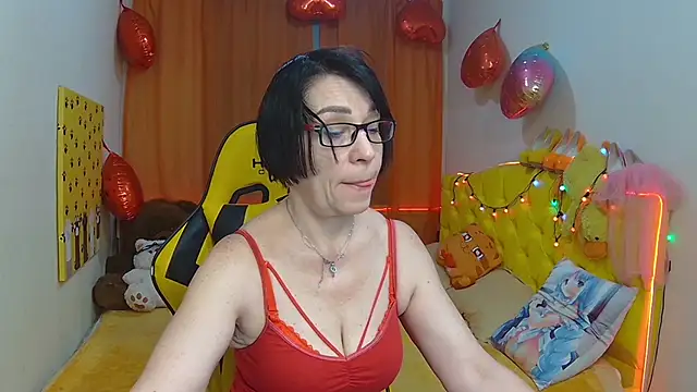 Snapshot of SandraHormas chatting on March 15, 8:04 am SandraHormas online show from March 15, 8:04 am