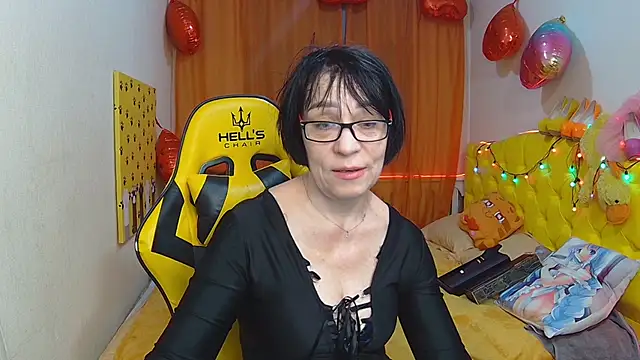 Snapshot of SandraHormas chatting on March 19, 2:46 pm SandraHormas online show from March 19, 2:46 pm