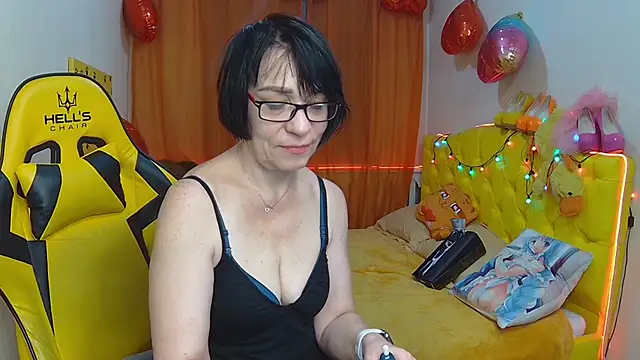 Snapshot of SandraHormas chatting on March 19, 5:50 pm SandraHormas online show from March 19, 5:50 pm