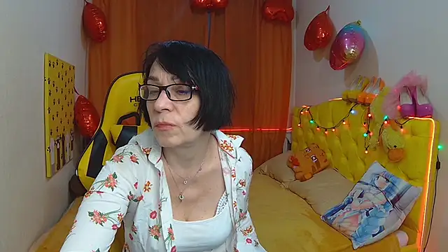 Snapshot of SandraHormas chatting on March 20, 8:09 am SandraHormas online show from March 20, 8:09 am