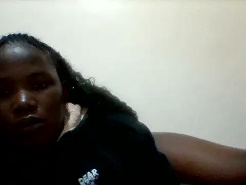 Snapshot of sweetangel41 chatting on May 17, 3:41 pm sweetangel41 online show from May 17, 3:41 pm