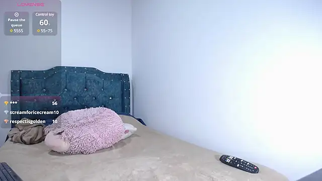 sofiamature01 online show from February 17, 12:43 am