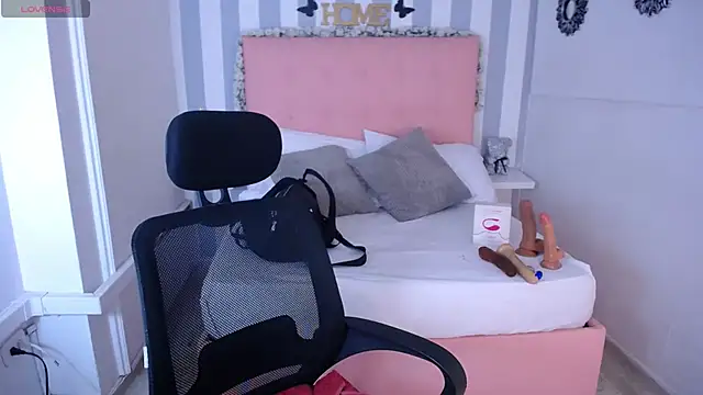 Lunna boobs online show from January 14, 3:45 am