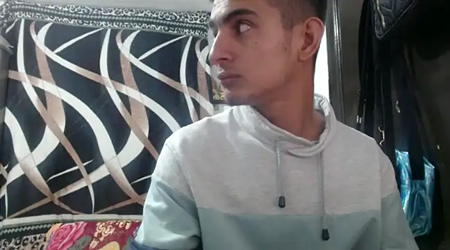 Snapshot of maria_and_angel chatting on January 5, 2:06 am maria and angel online show from January 5, 2:06 am