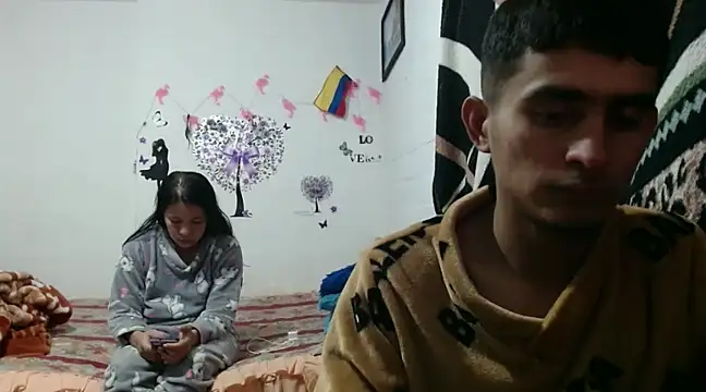 Snapshot of maria_and_angel chatting on January 20, 1:50 am maria and angel online show from January 20, 1:50 am