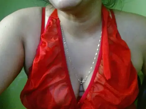 Snapshot of LOVERIAKOL chatting on February 3, 7:08 pm LOVERIAKOL online show from February 3, 7:08 pm