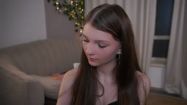 CindyGarrison online show from March 27, 11:59 pm