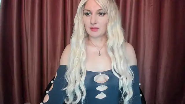 Snapshot of AnaysTop chatting on November 14, 6:45 am AnaysTop online show from November 14, 6:45 am