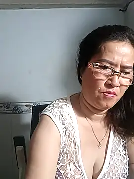 Snapshot of phnz chatting on February 15, 9:59 pm phnz online show from February 15, 9:59 pm