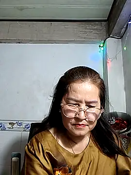 Snapshot of phnz chatting on October 21, 1:56 pm phnz online show from October 21, 1:56 pm