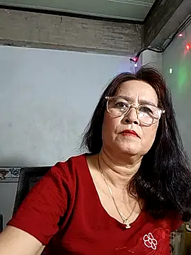 Snapshot of phnz chatting on February 3, 6:00 am phnz online show from February 3, 6:00 am