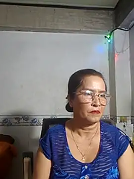 Snapshot of phnz chatting on March 1, 10:06 am phnz online show from March 1, 10:06 am