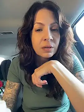 BeautifulMesss online show from May 25, 4:24 pm
