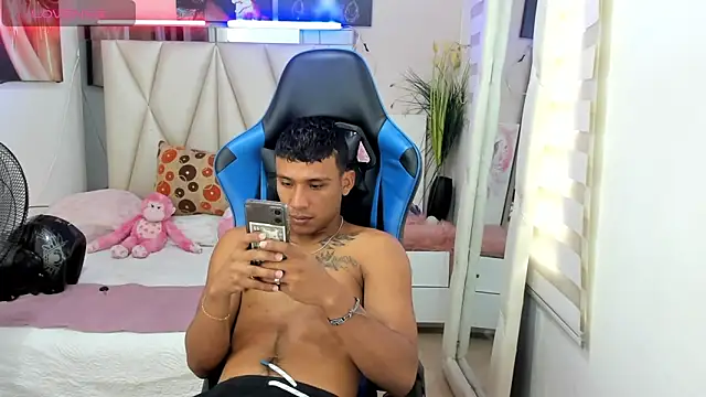 Backsex boy online show from February 3, 5:24 pm