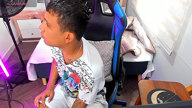 Backsex boy online show from October 23, 4:50 pm