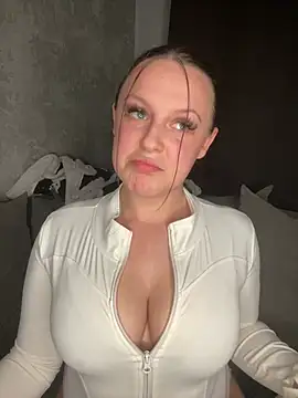 riri bstvx online show from February 17, 10:58 pm