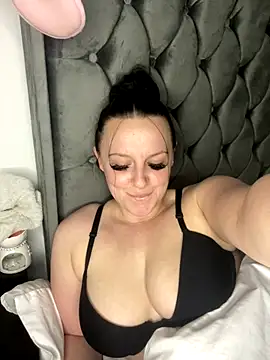 riri bstvx online show from October 14, 4:08 pm