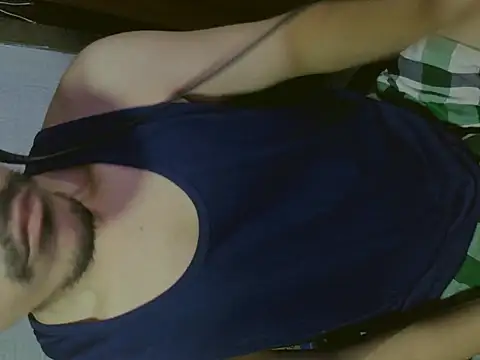 Snapshot of cloudyth1994 chatting on September 15, 4:29 pm cloudyth1994 online show from September 15, 4:29 pm