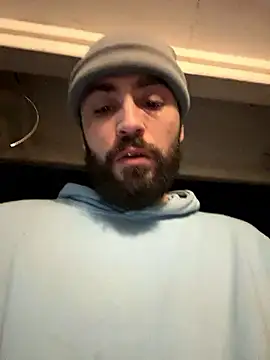 BROKEBOY707 online show from December 8, 5:50 am