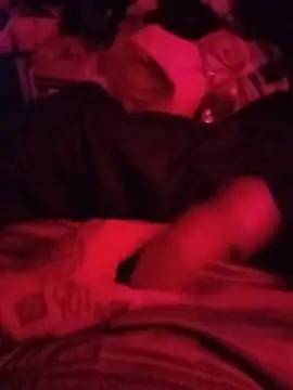 Snapshot of dadyyD95 chatting on April 16, 7:53 am dadyyD95 online show from April 16, 7:53 am