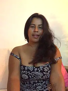 Snapshot of lollitta-33677 chatting on December 23, 12:57 am lollitta-33677 online show from December 23, 12:57 am