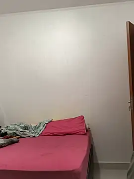 Snapshot of lollitta-33677 chatting on January 2, 6:50 am lollitta-33677 online show from January 2, 6:50 am