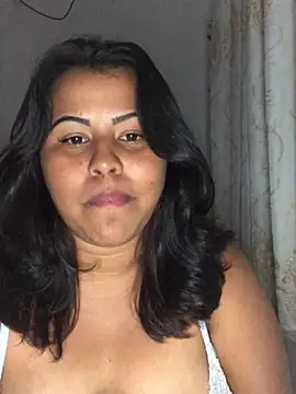 Snapshot of lollitta-33677 chatting on February 5, 2:40 am lollitta-33677 online show from February 5, 2:40 am