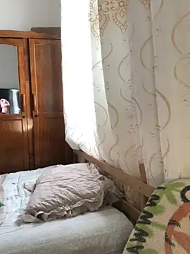 Snapshot of lollitta-33677 chatting on February 17, 2:37 pm lollitta-33677 online show from February 17, 2:37 pm