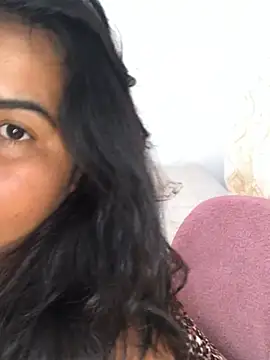 Snapshot of lollitta-33677 chatting on March 16, 10:42 pm lollitta-33677 online show from March 16, 10:42 pm