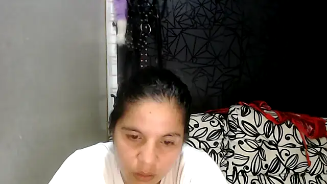 love and Lust online show from February 15, 2:58 am