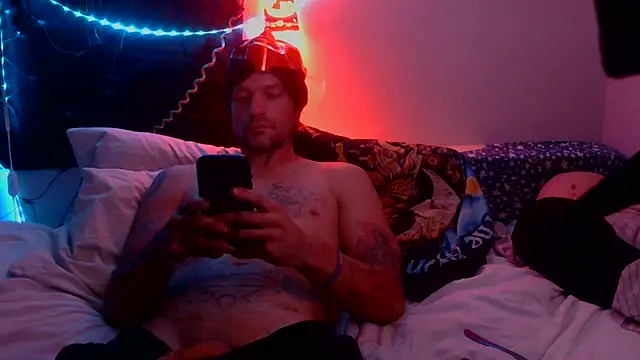 TheOneYouLove69 online show from October 7, 7:05 am