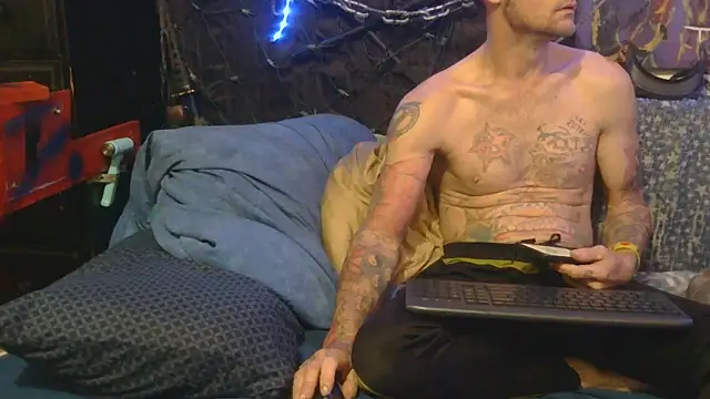 TheOneYouLove69 online show from November 20, 9:14 pm