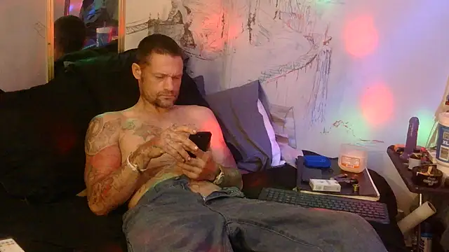 TheOneYouLove69 online show from May 4, 1:12 am