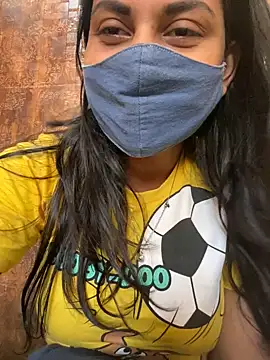 Snapshot of HaaniKaur chatting on January 4, 7:55 am HaaniKaur online show from January 4, 7:55 am