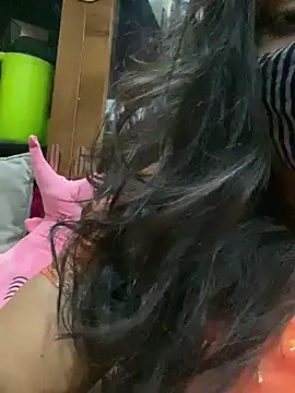 Snapshot of HaaniKaur chatting on March 6, 5:22 pm HaaniKaur online show from March 6, 5:22 pm