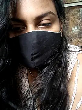 Snapshot of HaaniKaur chatting on June 23, 5:49 am HaaniKaur online show from June 23, 5:49 am