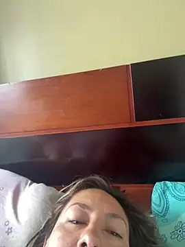 Snapshot of xLadyScarlettx chatting on February 1, 2:13 pm xLadyScarlettx online show from February 1, 2:13 pm