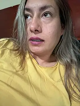 Snapshot of xLadyScarlettx chatting on February 7, 2:29 am xLadyScarlettx online show from February 7, 2:29 am