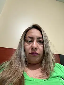 Snapshot of xLadyScarlettx chatting on February 13, 1:19 am xLadyScarlettx online show from February 13, 1:19 am