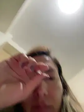 Snapshot of xLadyScarlettx chatting on March 8, 12:44 am xLadyScarlettx online show from March 8, 12:44 am