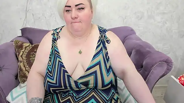 fashiona online show from March 1, 8:02 am