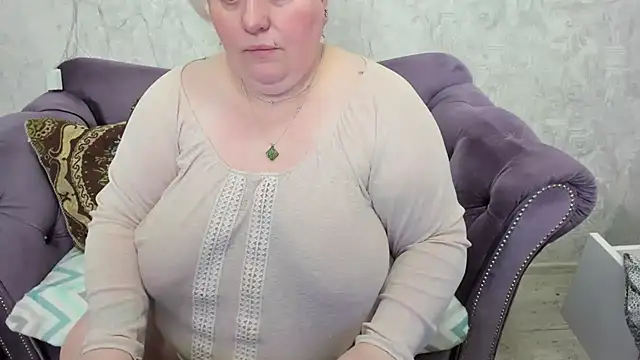 fashiona online show from March 4, 5:53 am