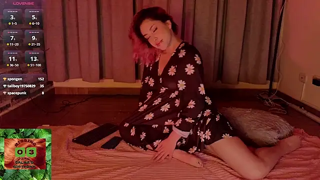 Snapshot of Hairyandsexysalma chatting on March 17, 6:40 am Hairyandsexysalma online show from March 17, 6:40 am