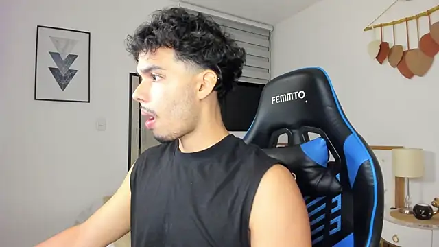 mateoleonee online show from February 27, 12:54 am