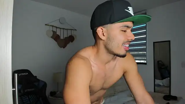 mateoleonee online show from October 14, 9:15 pm